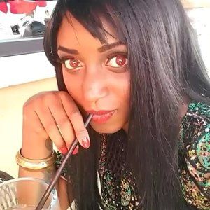 Meet your Posher, Stefanie